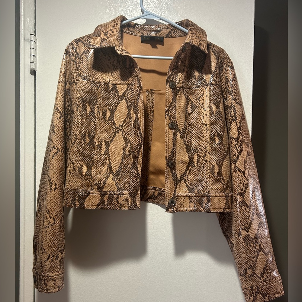 Current air snakeskin cropped jacket size M